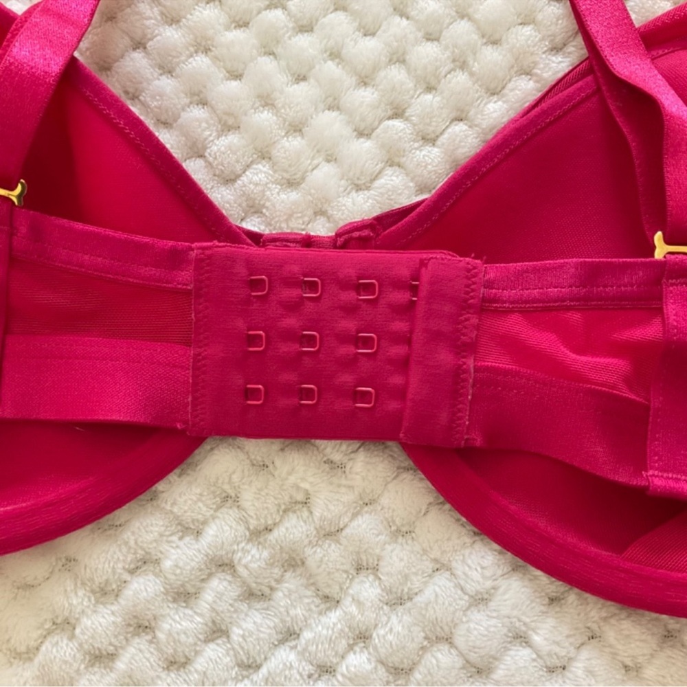 Soma Lightest Lift Mesh Plunge Bra - Hot Pink - Size 36DD